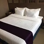 Largos Hotel
