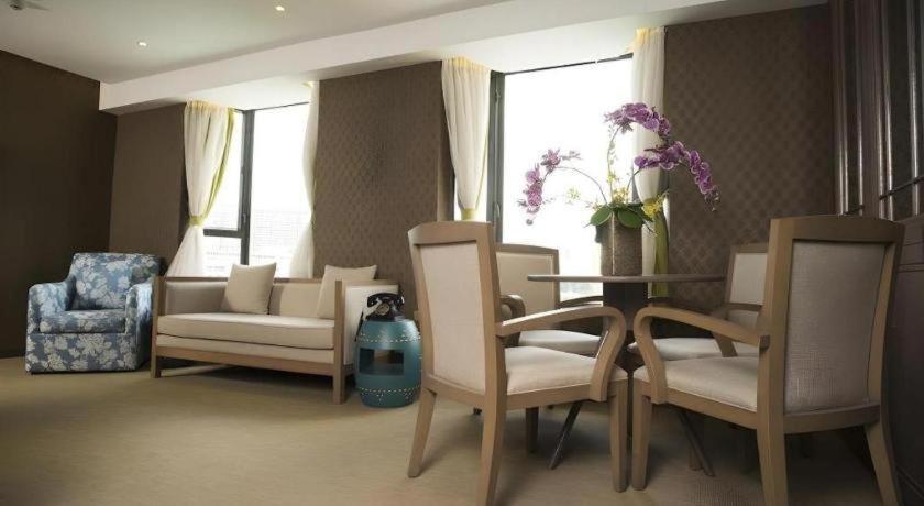 Hotel Largos 3*